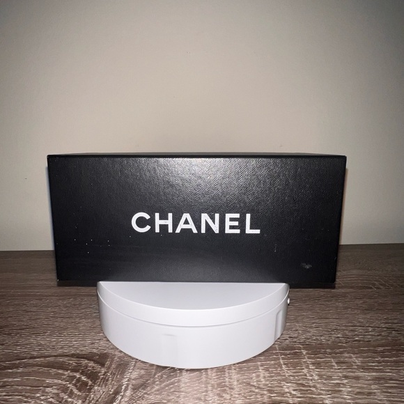 CHANEL 5378 NWOT Square Sunglasses with Grey/Blue Mirror lenses. - Picture 13 of 13